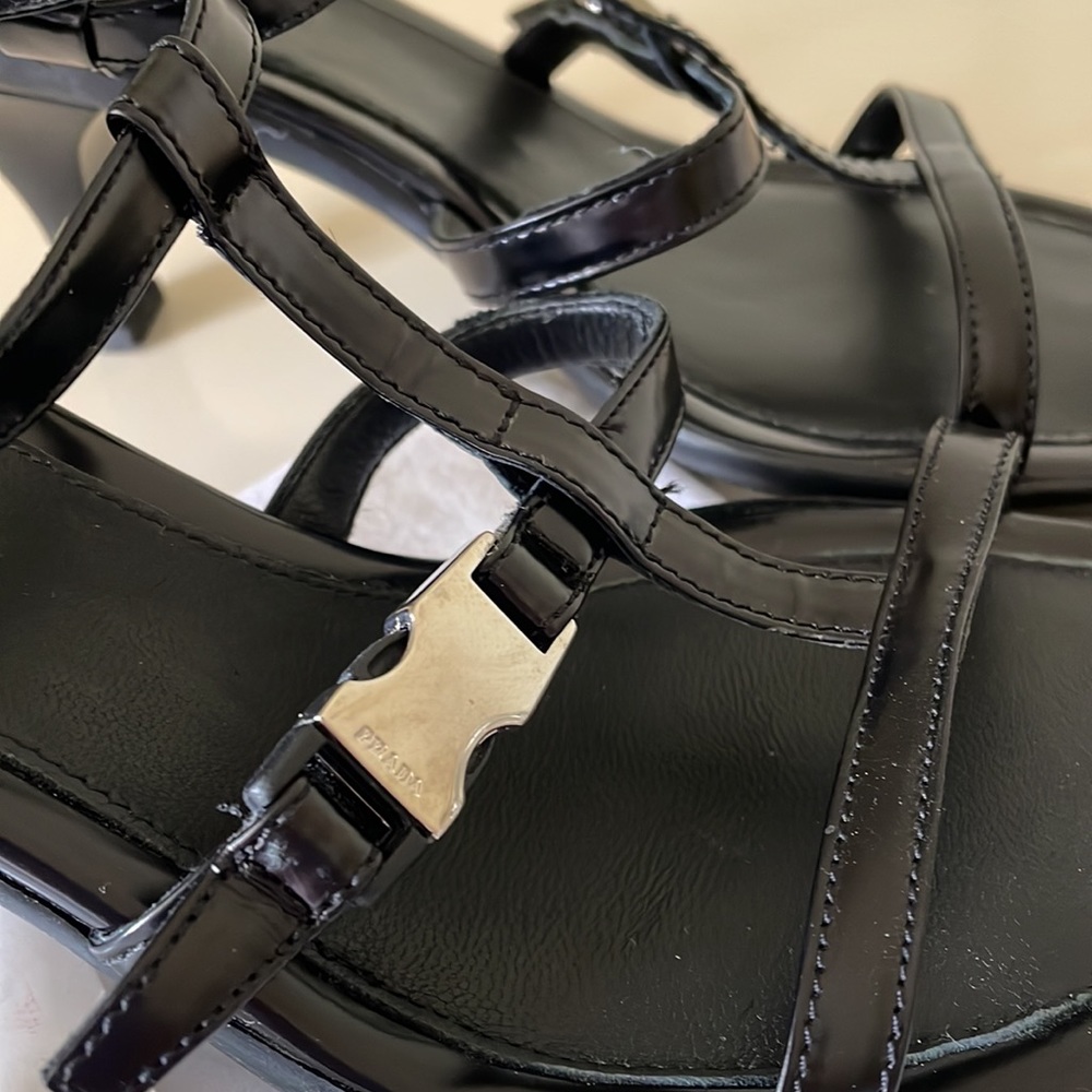 PRADA black strappy sandal. Size 39 - Picture 3 of 11